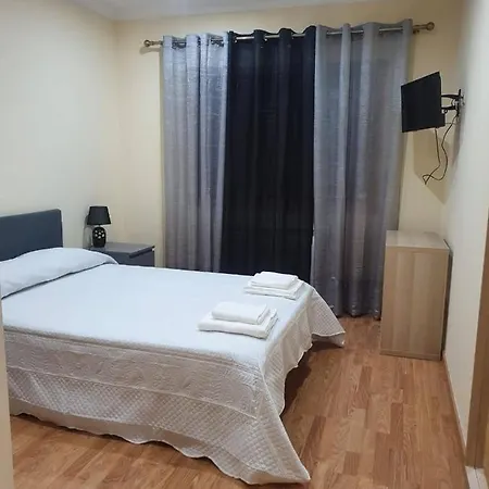 Casa Da Fonte Em Prada, *