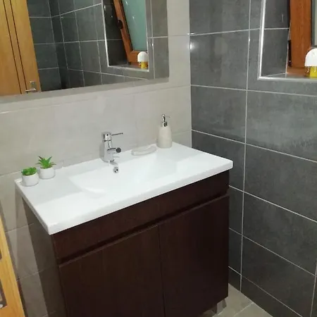 Casa Da Fonte Em Prada, * Vinhais