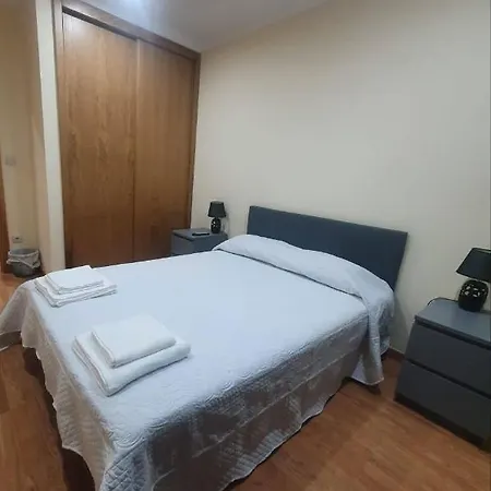Casa Da Fonte Em Prada, בית נופש ויניאיס