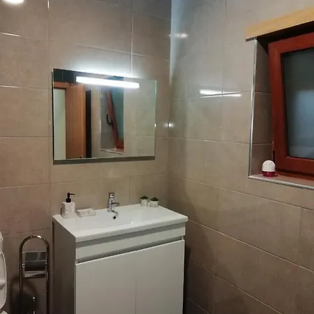 Casa Da Fonte Em Prada, בית נופש ויניאיס