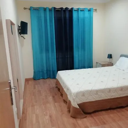 Casa Da Fonte Em Prada, *