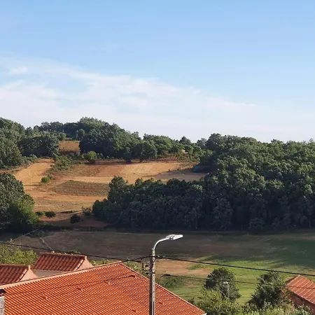 Casa Da Fonte Em Prada, בית נופש