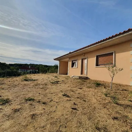 Hébergement de vacances Casa Da Fonte Em Prada, *
