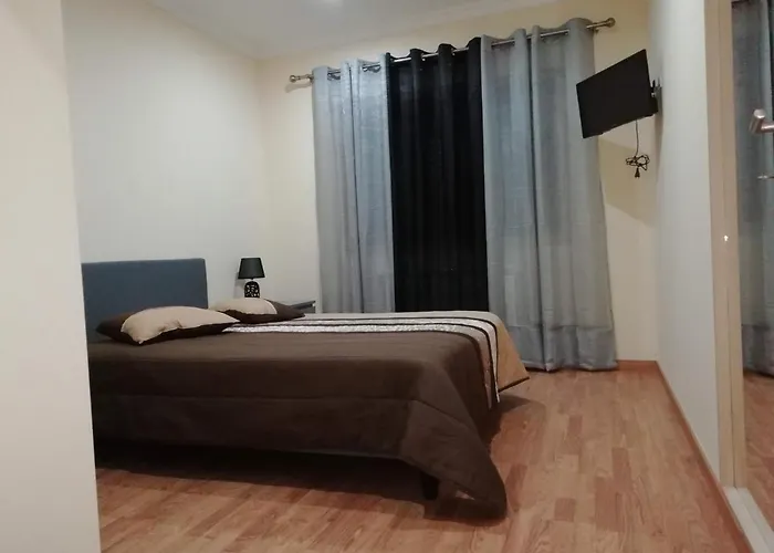 Casa Da Fonte Em Prada, Vinhais